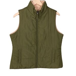 Women's Olive Green Puffer Vest Size Medium 21in Pit to Pit 24in In length
